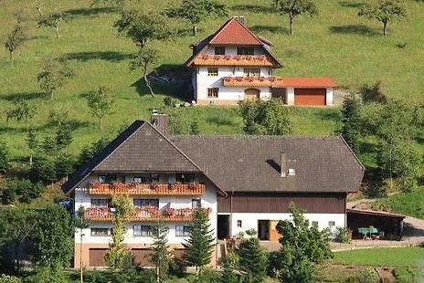 Kempfenhof-1
